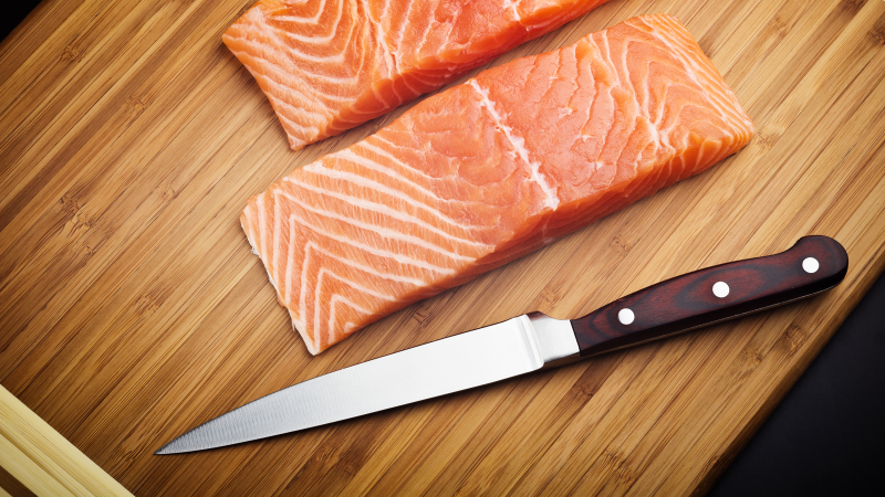 Illustration for article titled Five Knives Every Home Chef Should Own